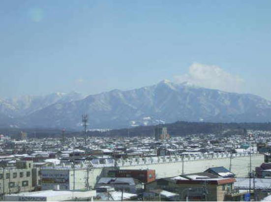 窓から見える大平山